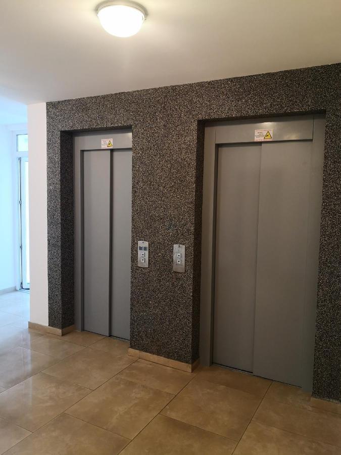 Relaxing Spa Apartment Arad Exterior foto